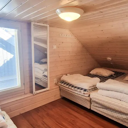 Himoslupiini 2 - 8hloe, Himoslaakso Ski-inout * Jämsä