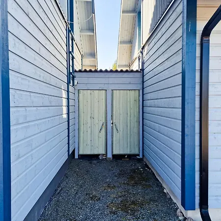 Himoslupiini 2 - 8hloe, Himoslaakso Ski-inout